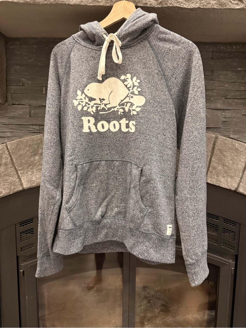Roots Gray Heather Hoodie with Cream Beaver Logo could be Women’s or Men’s - Picture 1 of 5